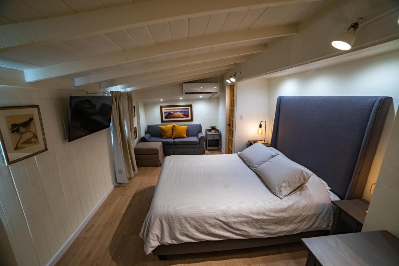 Casa Maria - Beachfront Cottage On The Sand 恩塞纳达港 外观 照片